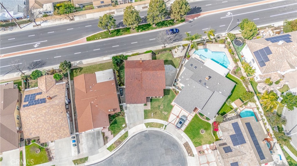 17505 Kensington Circle