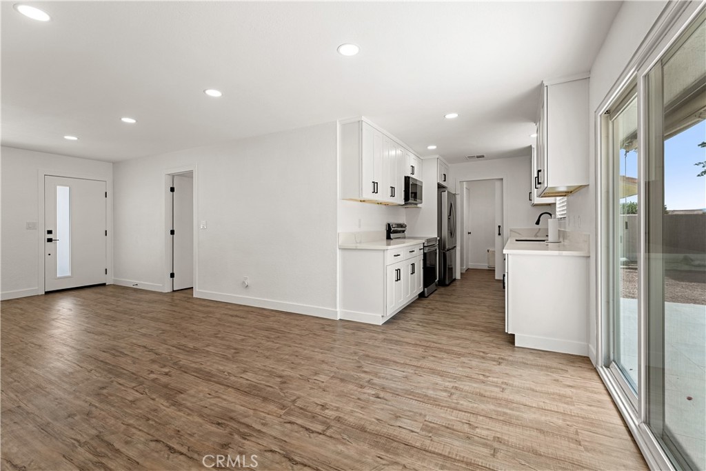 9571 Brookline