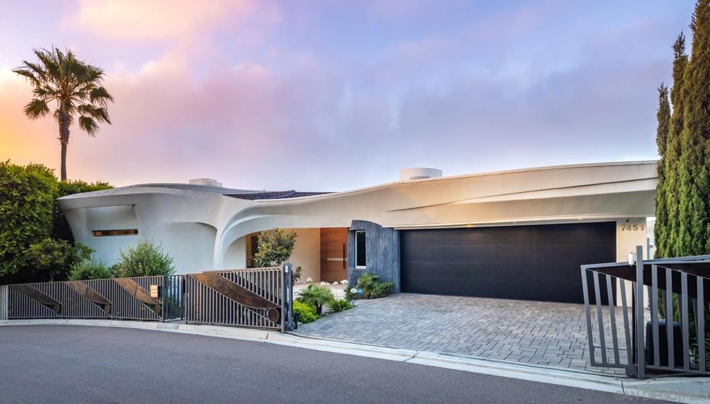 7451 Hillside Drive