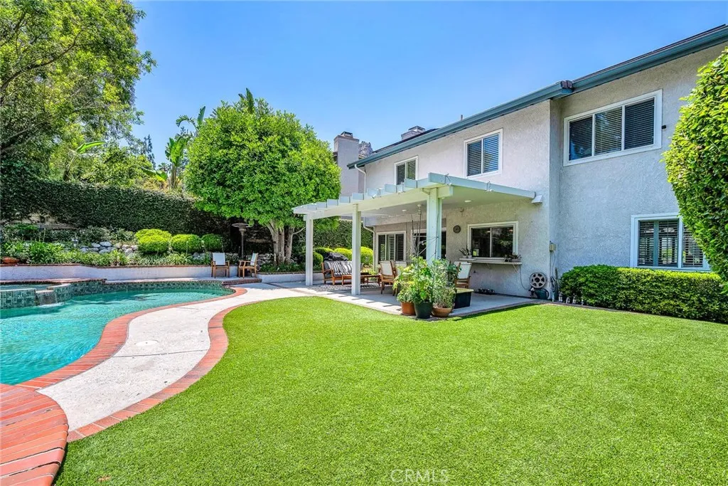 West Hills, California 91307, United States, 3 Bedrooms Bedrooms, ,3 BathroomsBathrooms,Residential,Active,153951