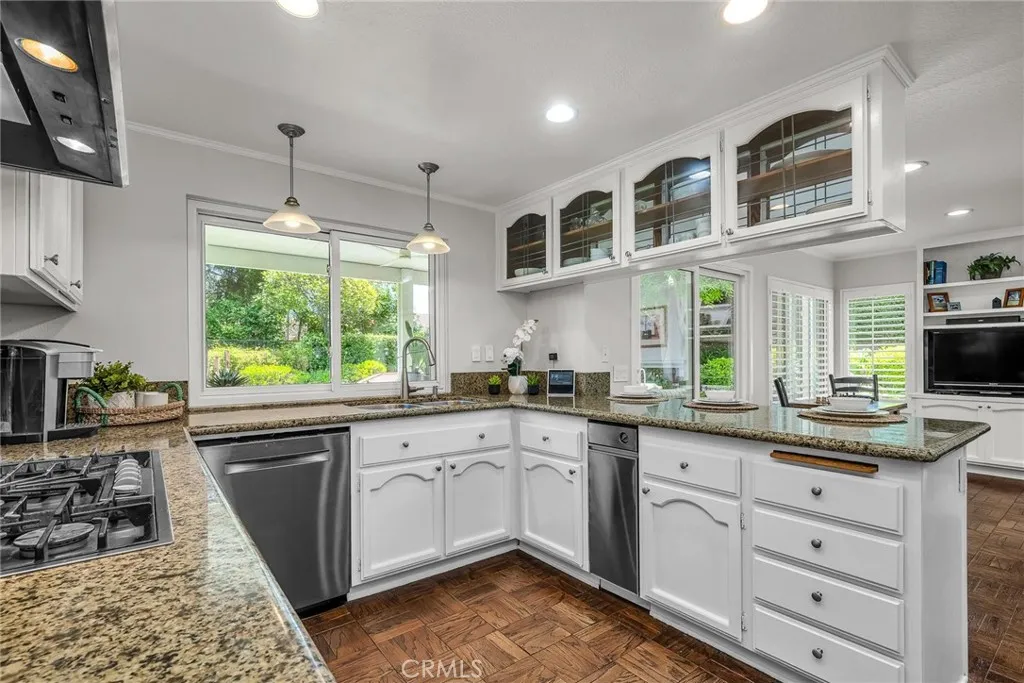 West Hills, California 91307, United States, 3 Bedrooms Bedrooms, ,3 BathroomsBathrooms,Residential,Active,153951