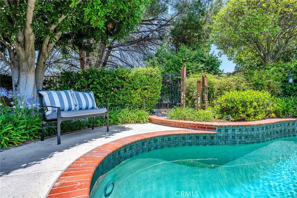 West Hills, California 91307, United States, 3 Bedrooms Bedrooms, ,3 BathroomsBathrooms,Residential,Active,153951