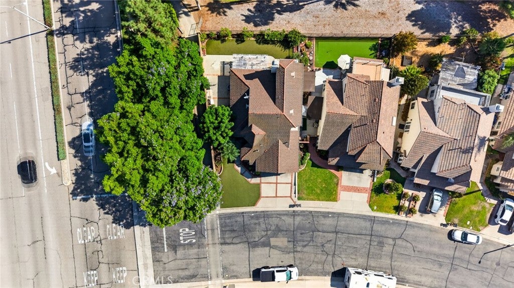 1124 Powell Drive