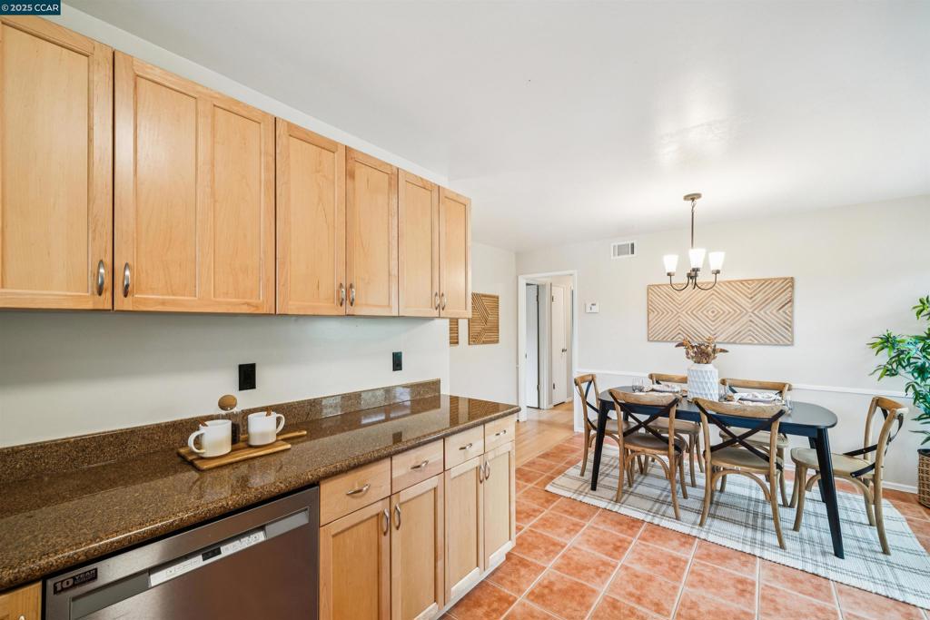 MAY VALLEY - Residential