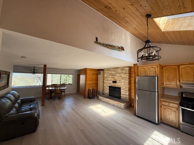 33190 Holcomb Creek Drive