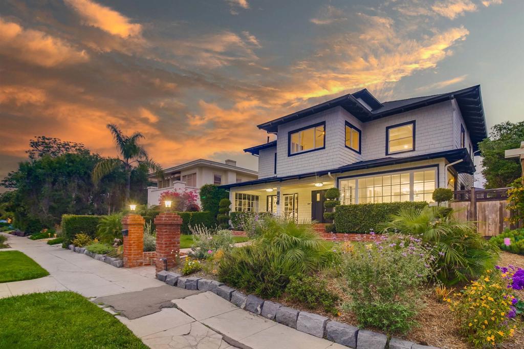 1864 Sunset Blvd