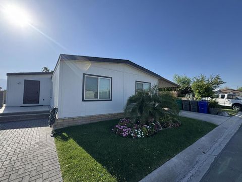 Photo of 32421 Camilla Circle, Thousand Palms, CA 92276 (MLS # 219146197DA)
