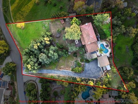 2460 Reill View Dr Escondido CA 92025