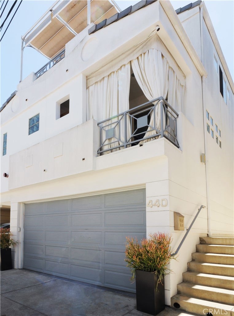 440 Marine Place