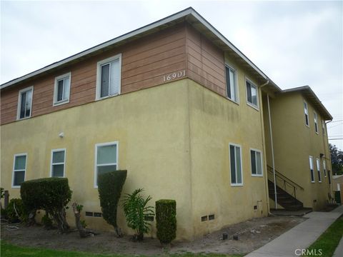 Photo of 16901 Crenshaw Boulevard #1, Torrance, CA 90504 (MLS # SB26107096)