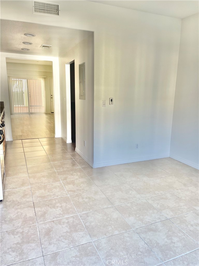 Los Caballeros (LCAB) - Residential