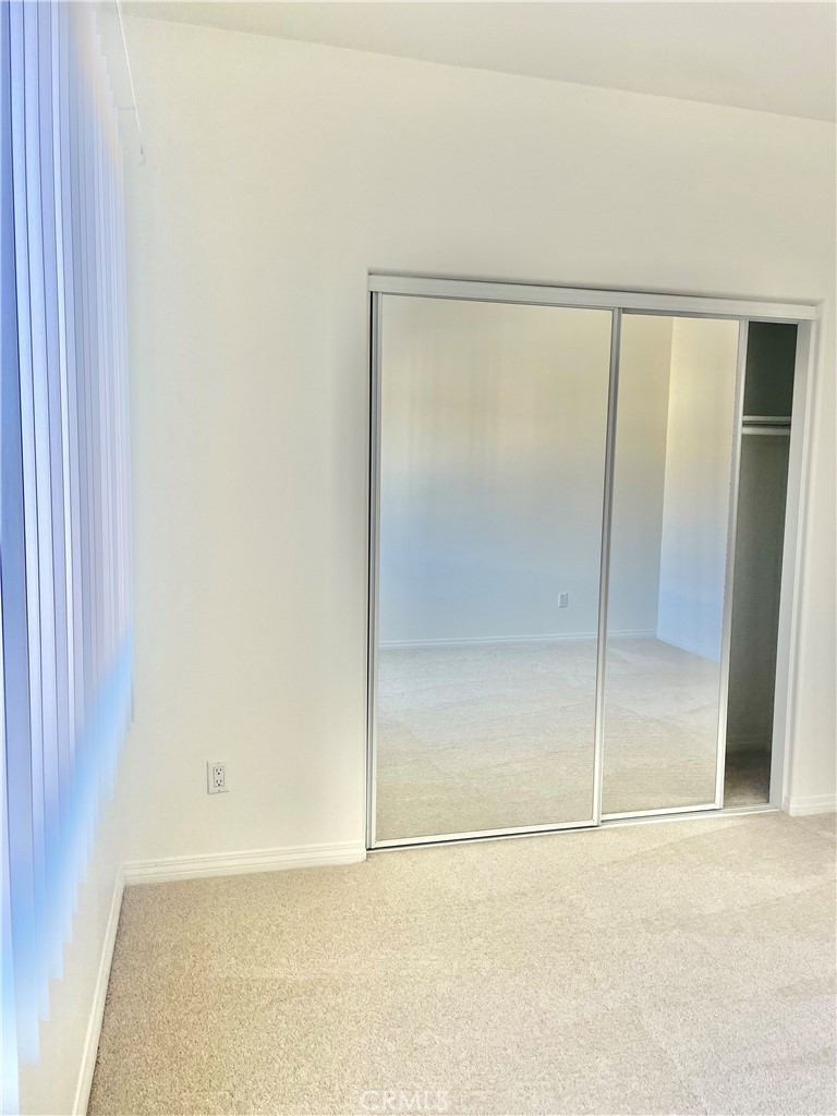 Los Caballeros (LCAB) - Residential