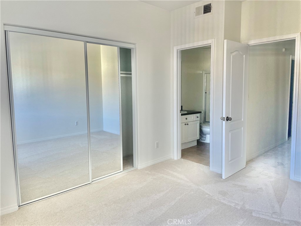 Los Caballeros (LCAB) - Residential