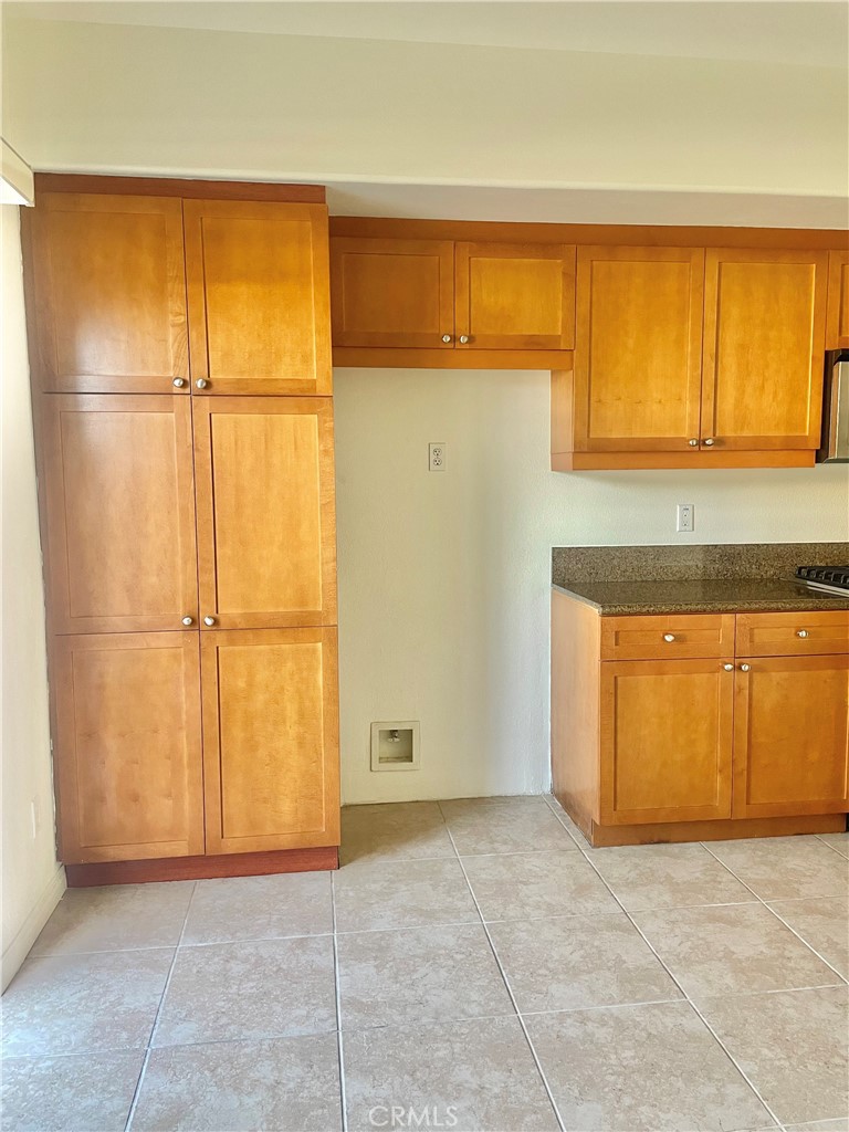 Los Caballeros (LCAB) - Residential