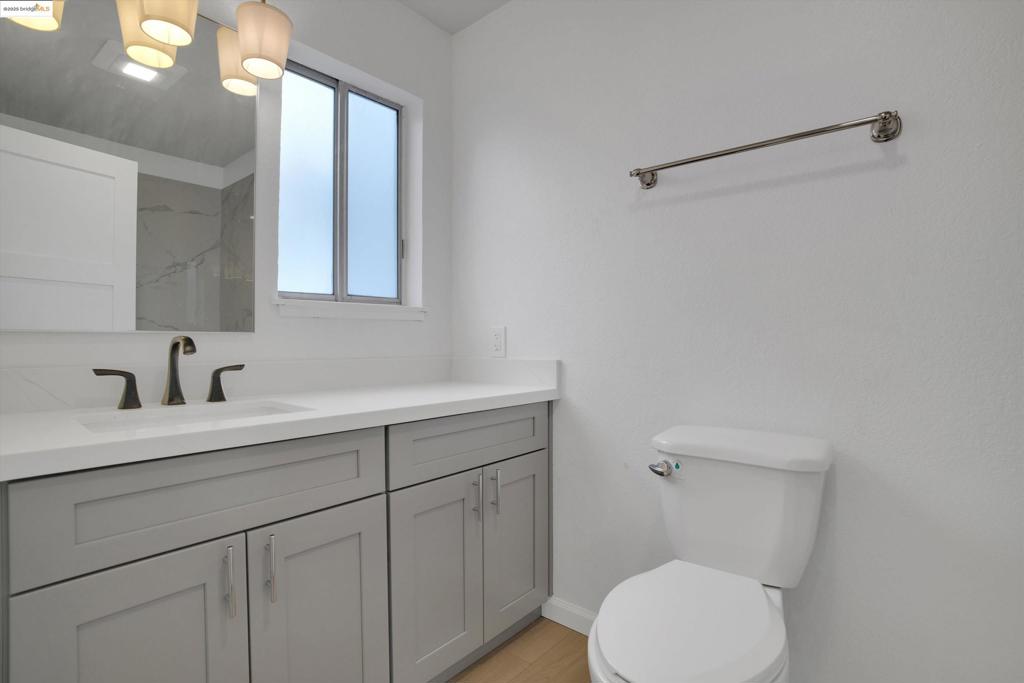 HAYWARD - Residential