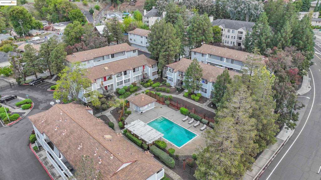 HAYWARD - Residential