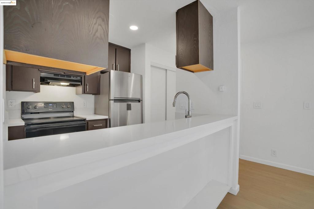 HAYWARD - Residential