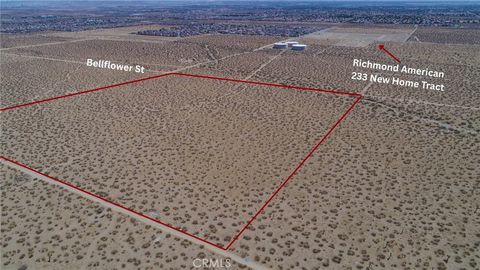 Photo of 31332910 4 Bellflower Street, Victorville, CA 92392 (MLS # HD25184070)