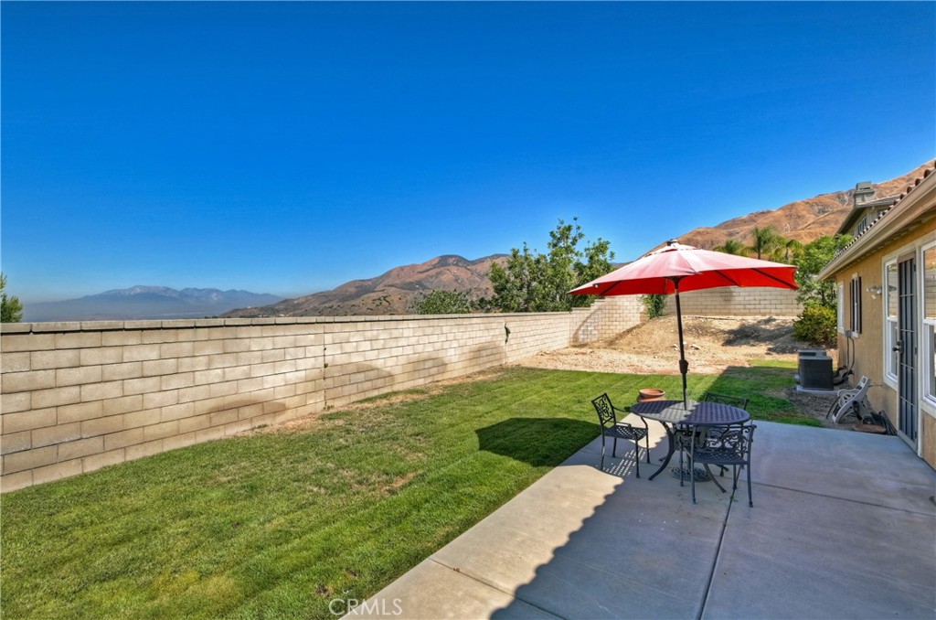6492 Emmerton Lane