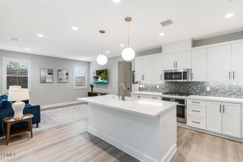 Tiny photo for 4995 Inglenook Drive, Camarillo, CA 93012 (MLS # V1-37918)