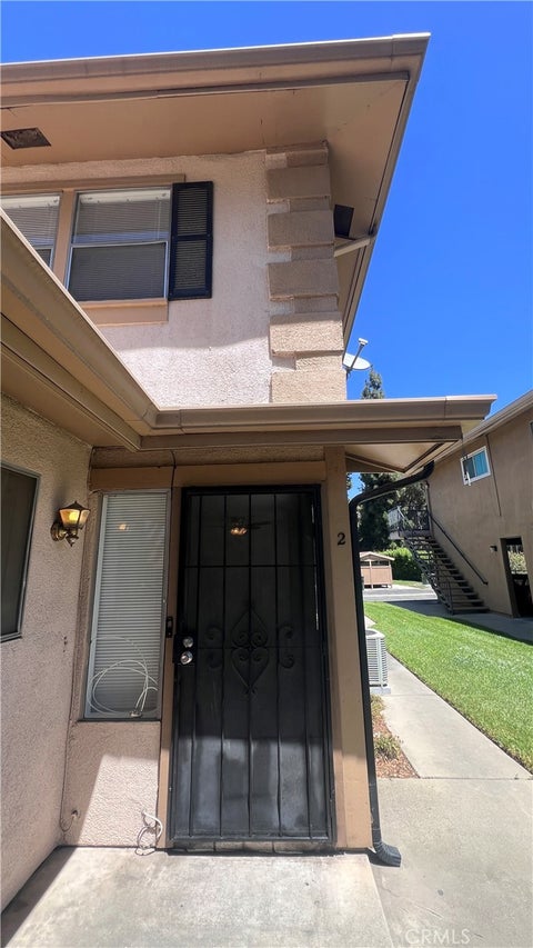 Photo of 929 W Sierra Madre AVE, Azusa, CA 91702 (MLS # AR26180614)