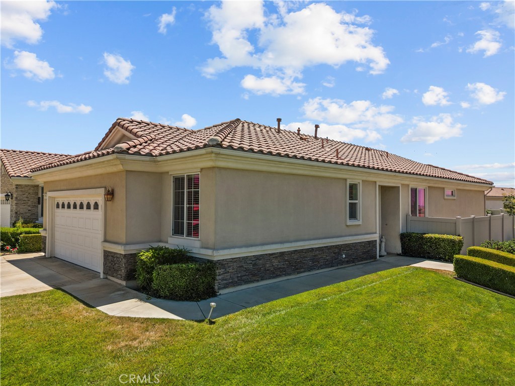 1195 Cliffrose Way