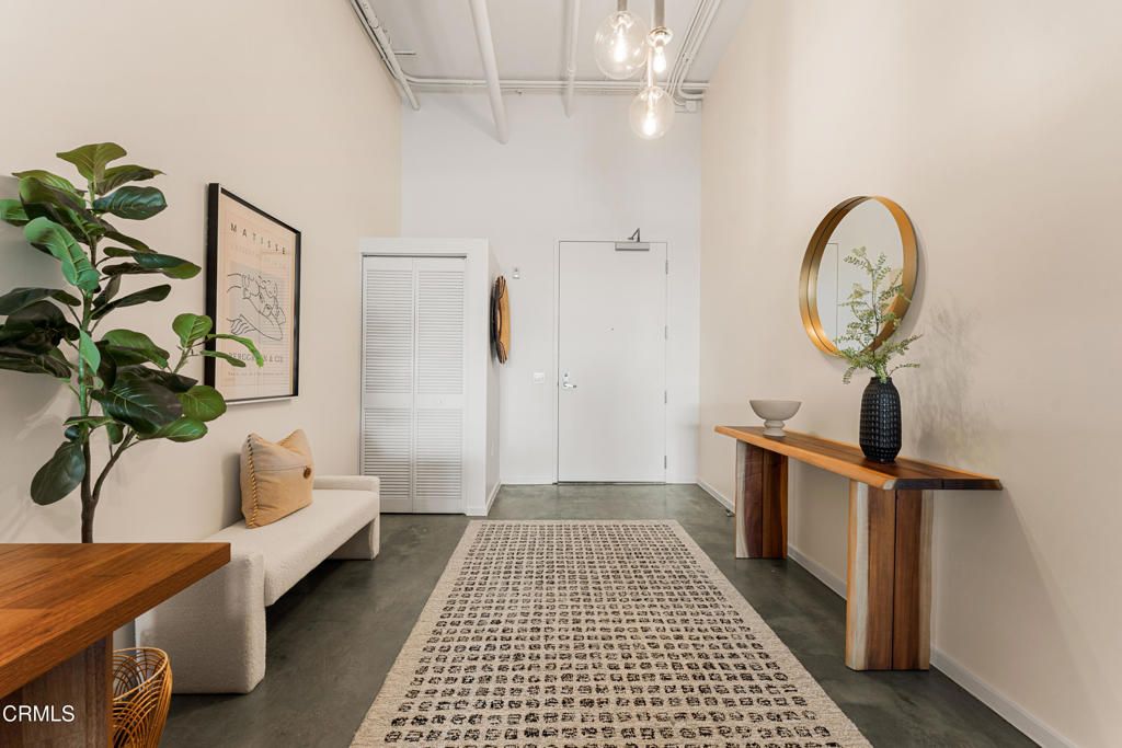 Photo of 510 S Hewitt Street #514, Los Angeles, CA 90013 (MLS # P1-26723)