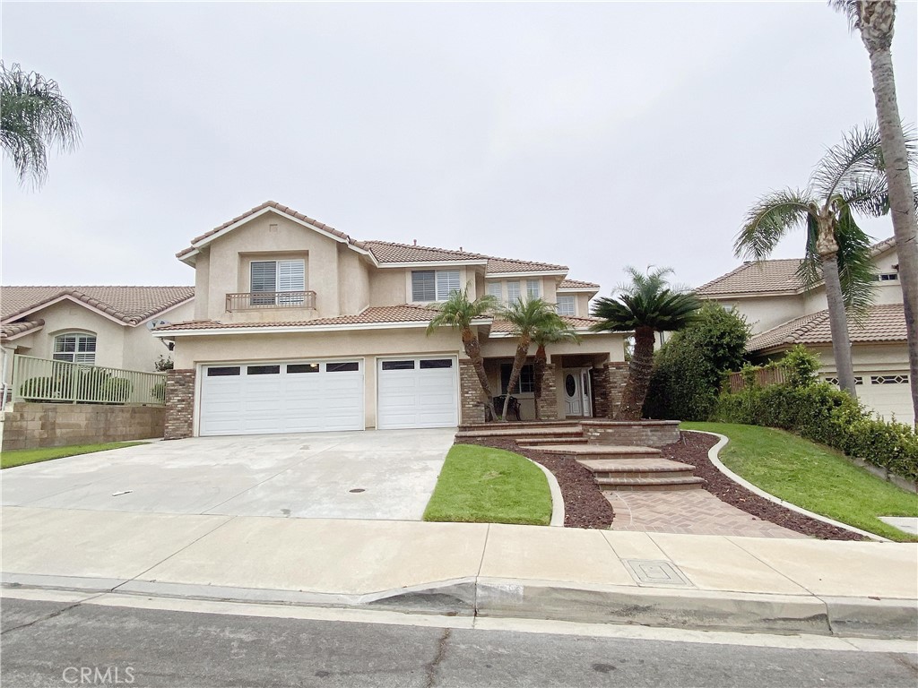 This beautifully upgraded home offers a spacious floor plan perfect for families. Featuring 5 bedrooms and 3 bathrooms. Nestled in a prime location near award-winning schools, shopping centers, restaurants, and major freeways, it ensures both convenience and comfort. The large backyard is ideal for hosting gatherings or enjoying outdoor activities. Whether you're looking for space to grow or a home in a vibrant community, this rental provides it all.