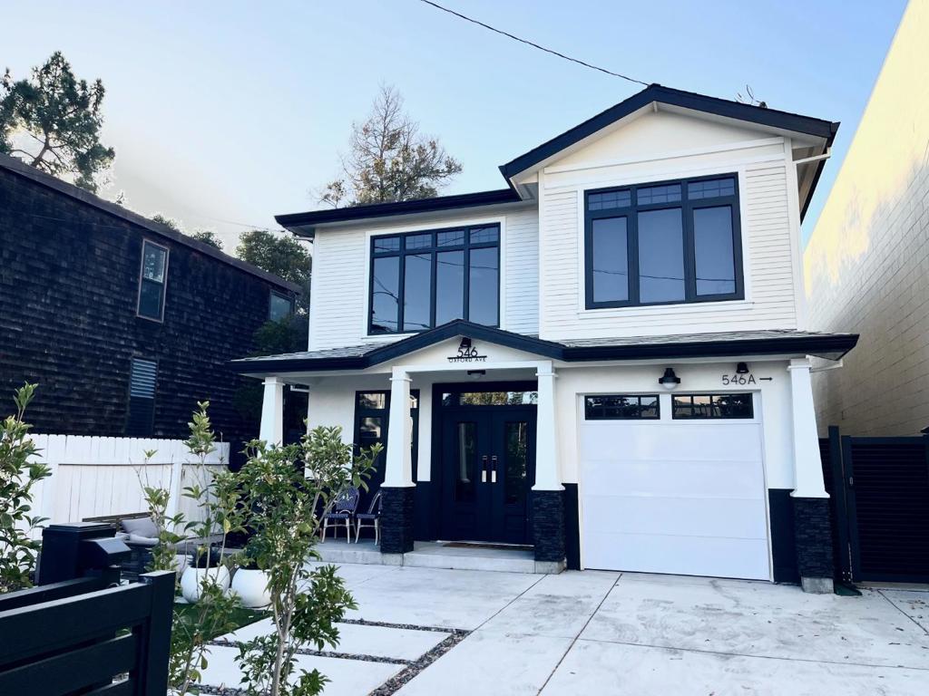 546 Oxford Avenue