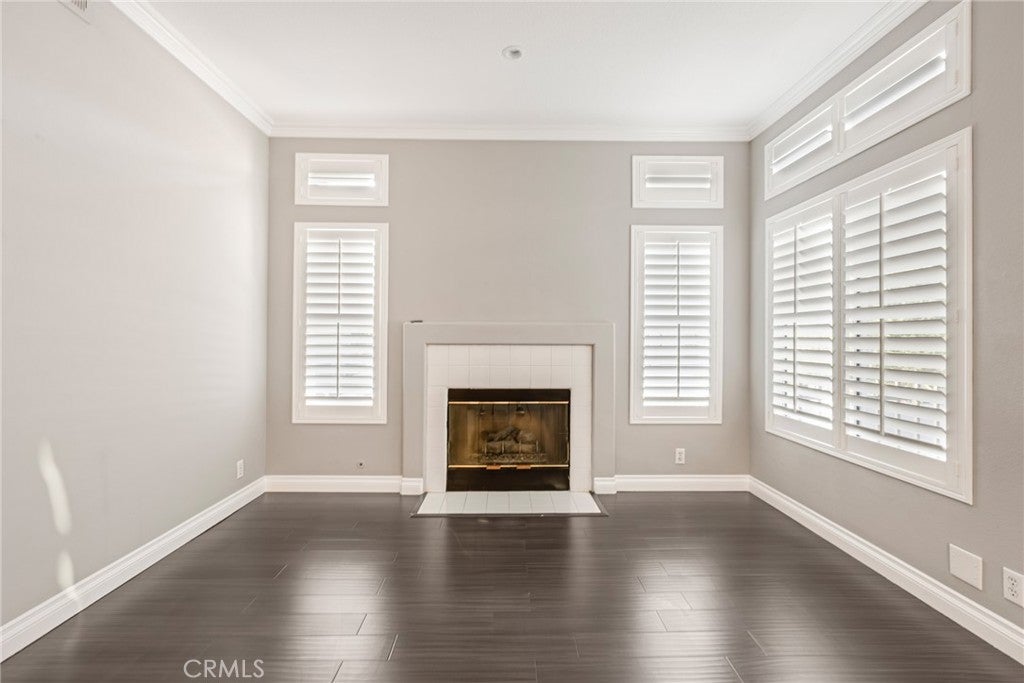 1136 S Country Glen