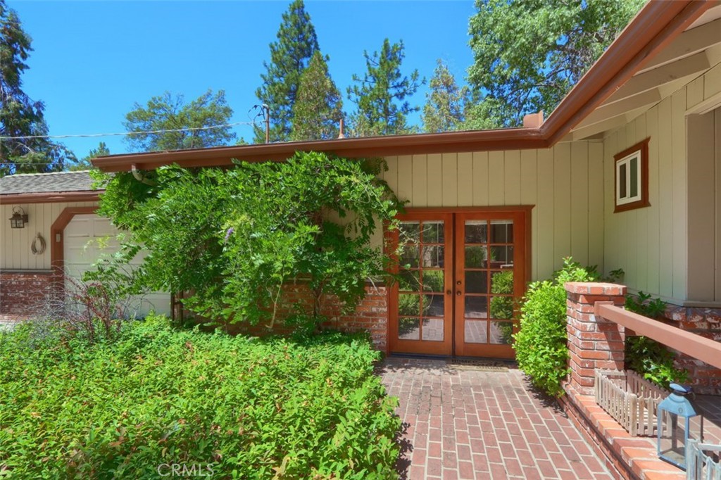 5621 Ponderosa Court