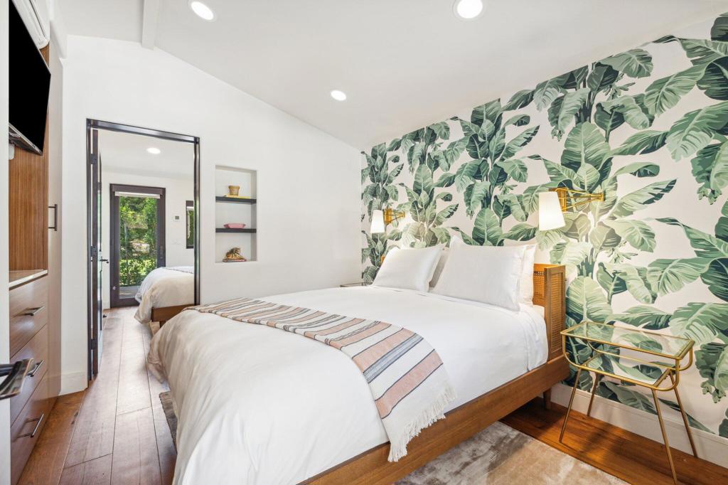 Old Las Palmas - Residential Lease