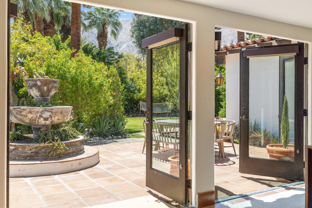 Old Las Palmas - Residential Lease