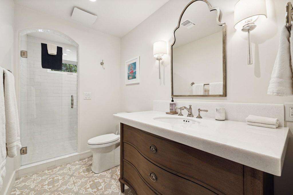 Old Las Palmas - Residential Lease