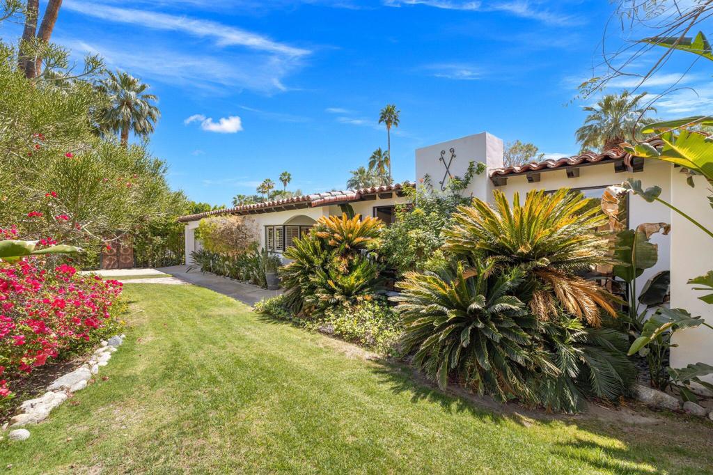 Old Las Palmas - Residential Lease