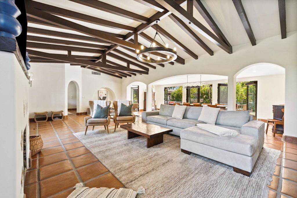 Old Las Palmas - Residential Lease