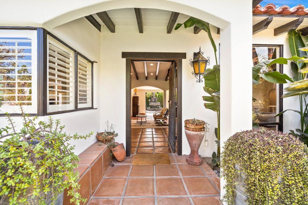 Old Las Palmas - Residential Lease