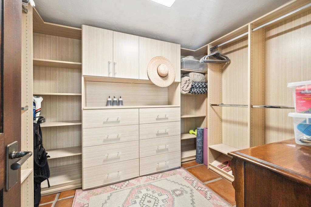 Old Las Palmas - Residential Lease