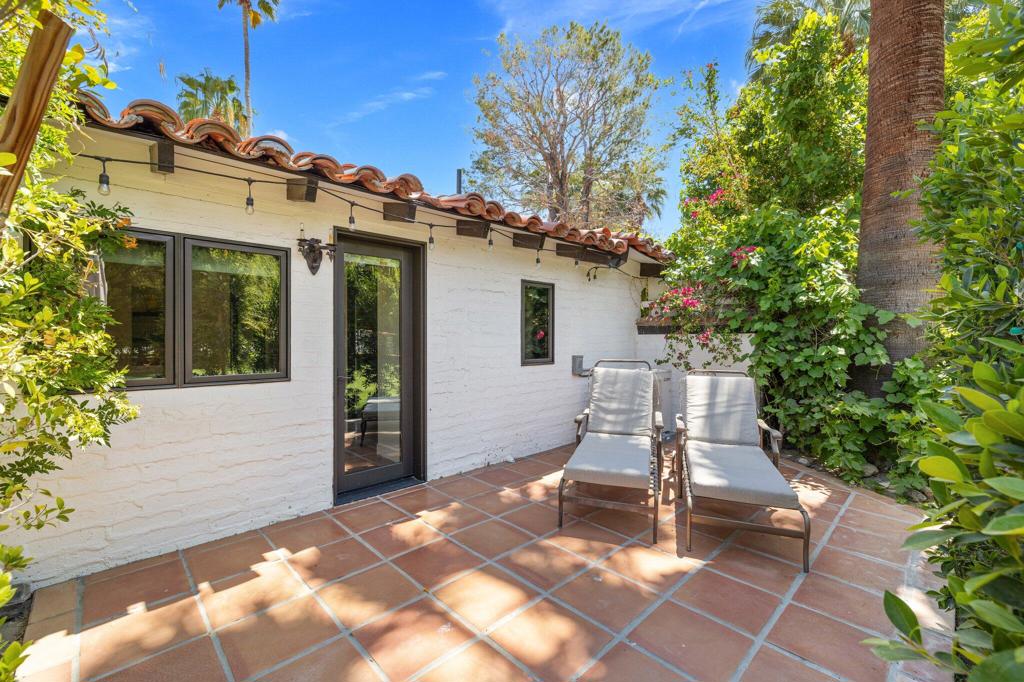 Old Las Palmas - Residential Lease