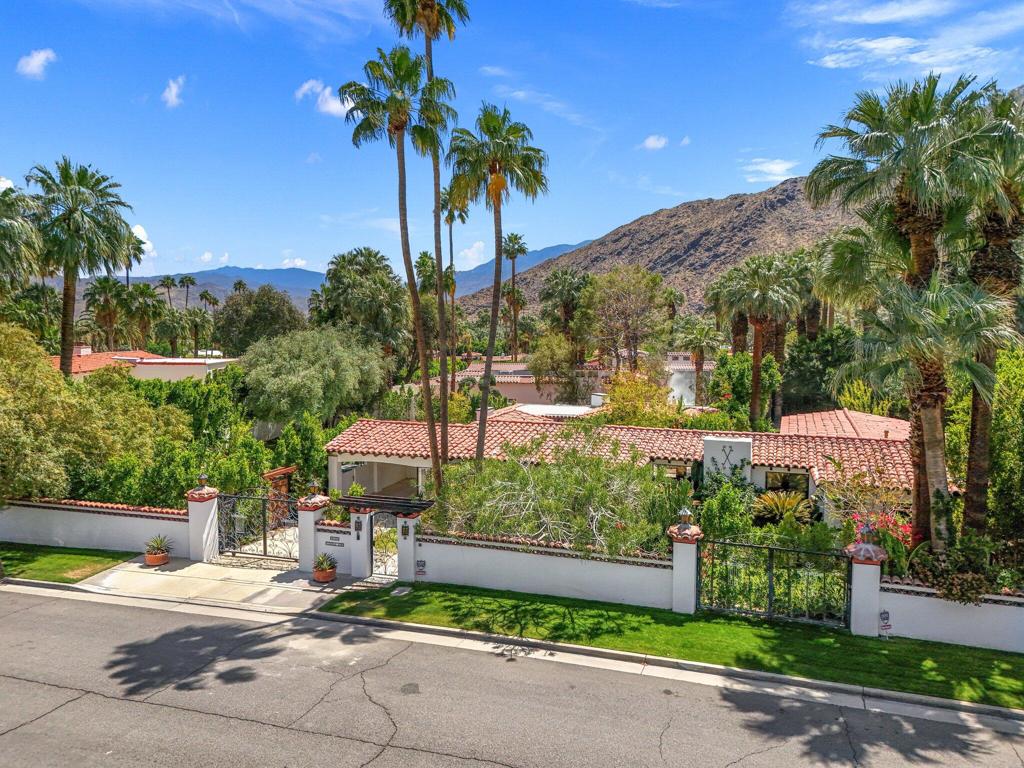 Old Las Palmas - Residential Lease