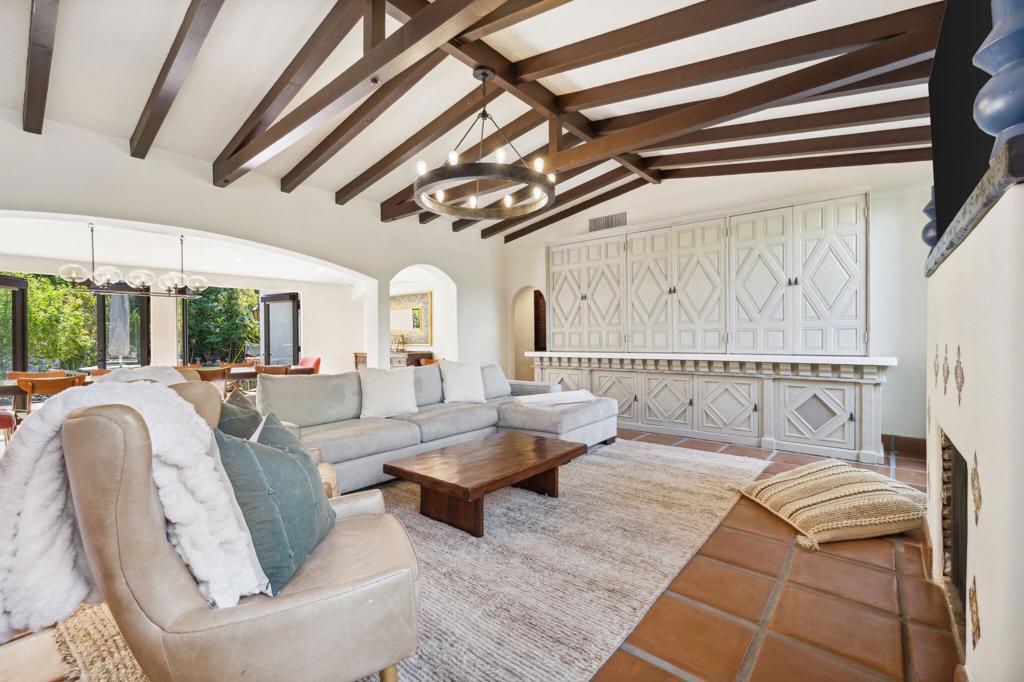 Old Las Palmas - Residential Lease