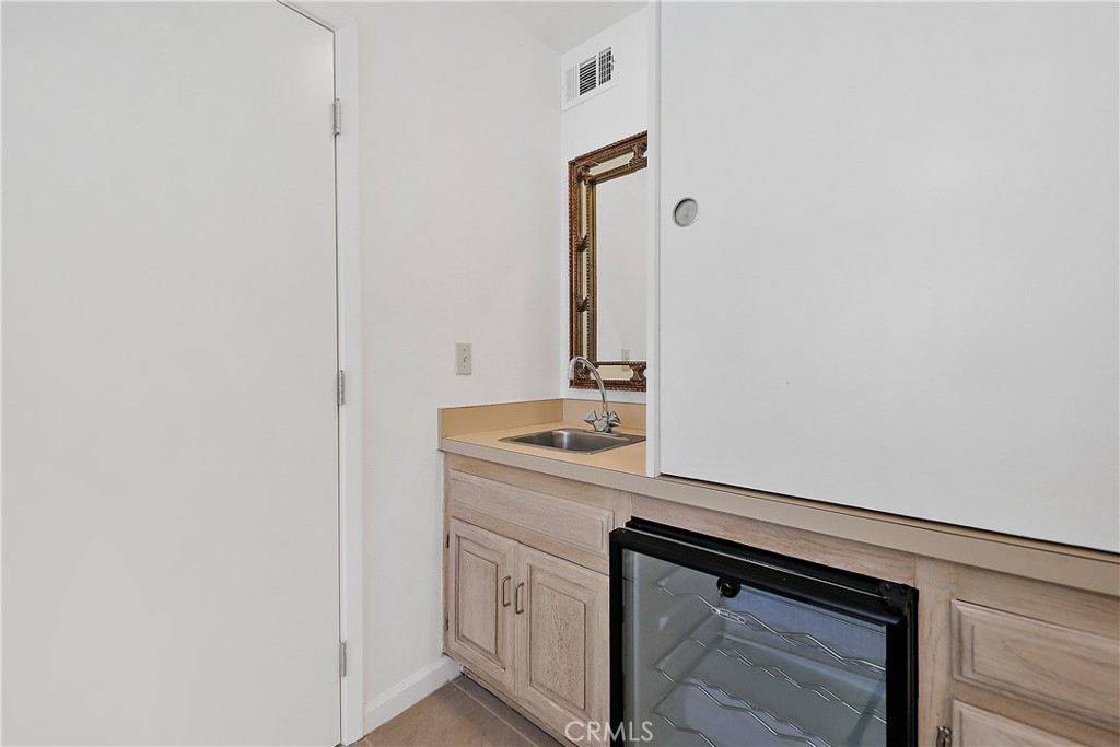 Indian Wells C.C. (32509) - Residential Lease