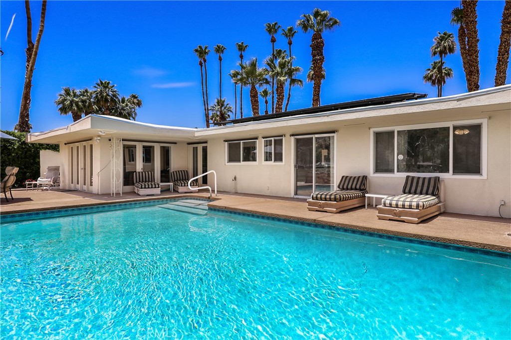 Indian Wells C.C. (32509) - Residential Lease
