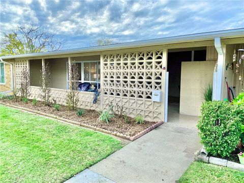 13581 Medinac Ln M5-71E Seal Beach CA 90740