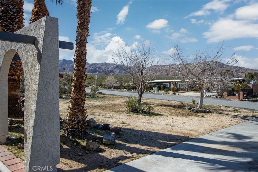 Photo of 7129 Ivanpah, 29 Palms, CA 92277 (MLS # JT26025657)