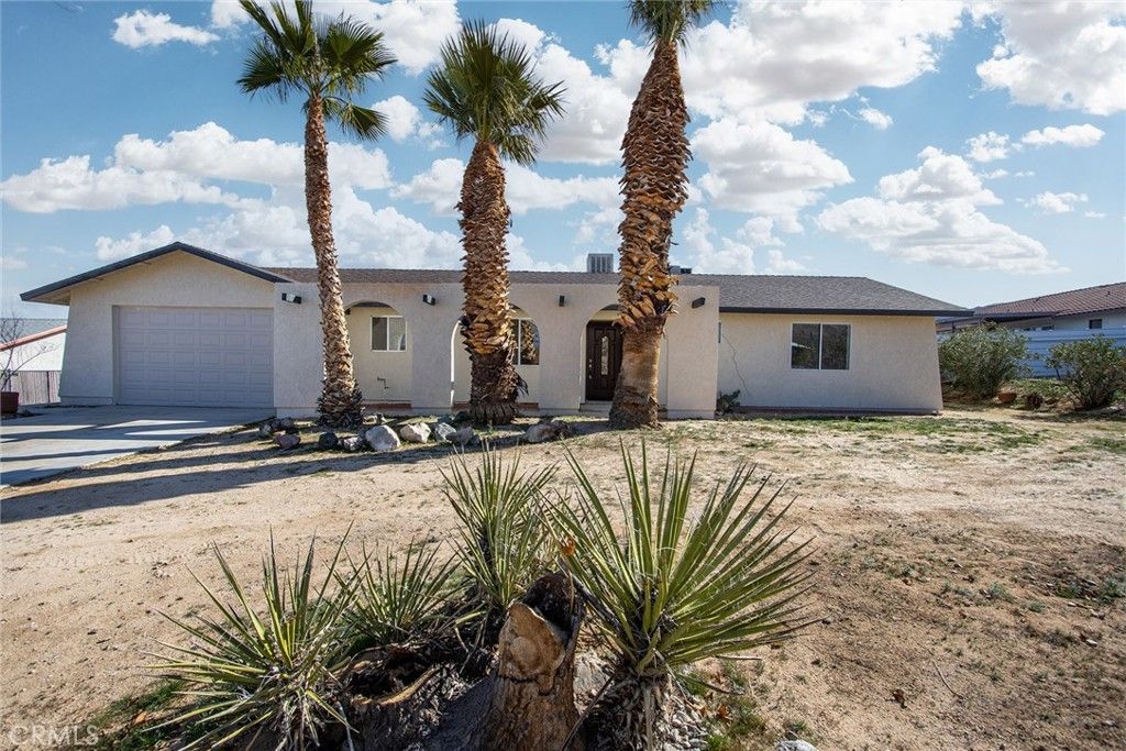 Photo of 7129 Ivanpah, 29 Palms, CA 92277 (MLS # JT26025657)