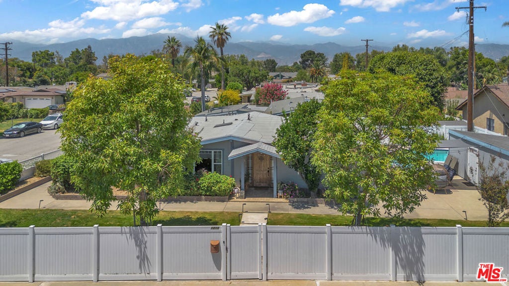 1215 W Rowland Avenue