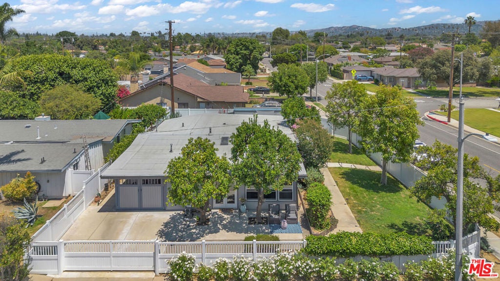 1215 W Rowland Avenue