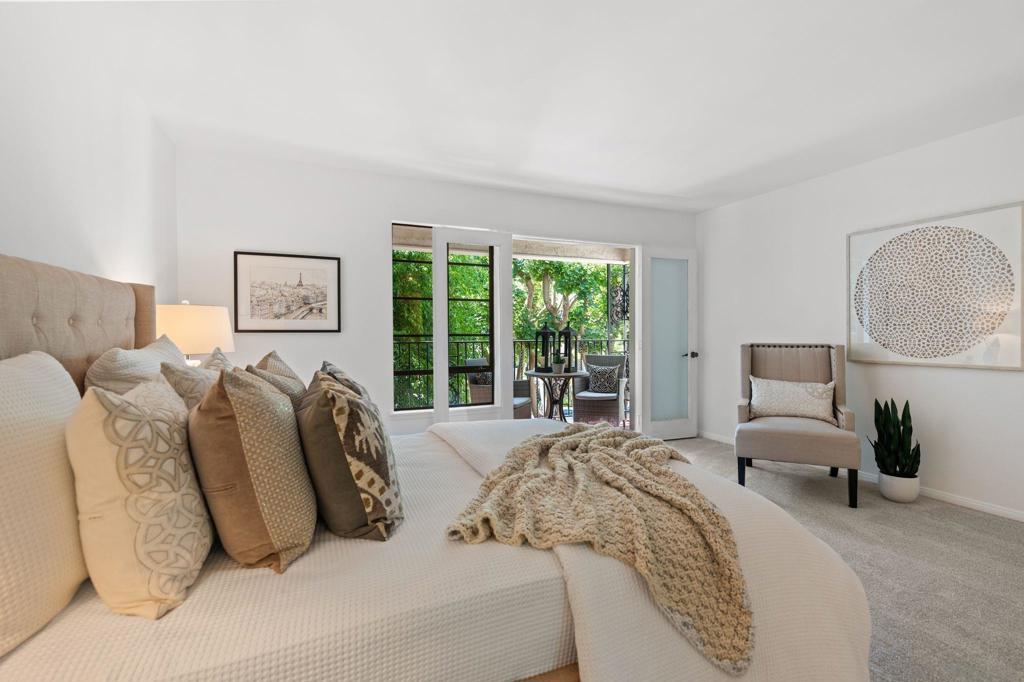 La Costa - Residential