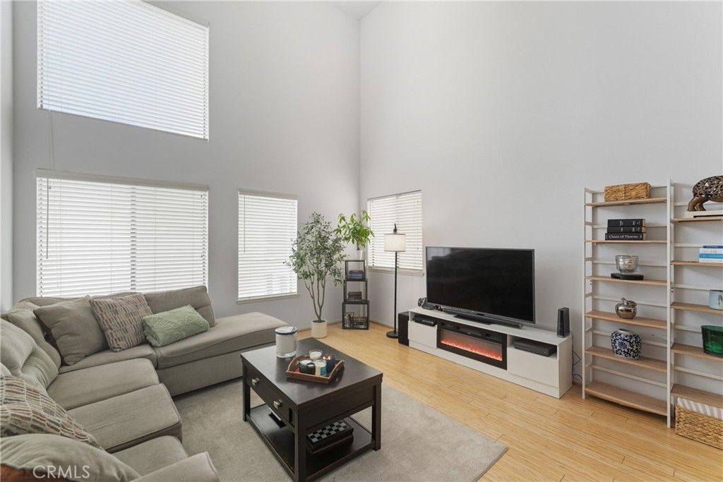 Photo of 1119 Albany St #325, Los Angeles, CA 90015 (MLS # PW26038004)